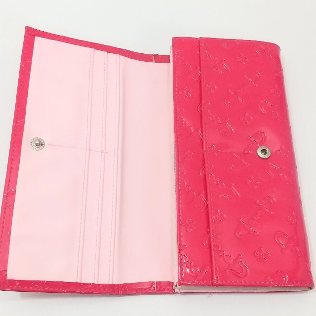 Samantha Thavasa(サマンサタバサ)のsamantha vivi エナメル 馬蹄型押し かぶせ 長財布 ピンク    レディースのファッション小物(財布)の商品写真