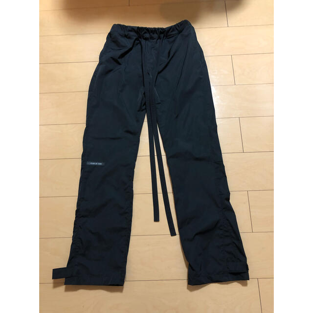 FEAR OF GOD(フィアオブゴッド)のfear of god nylon baggy pants black sサイズ メンズのパンツ(ワークパンツ/カーゴパンツ)の商品写真