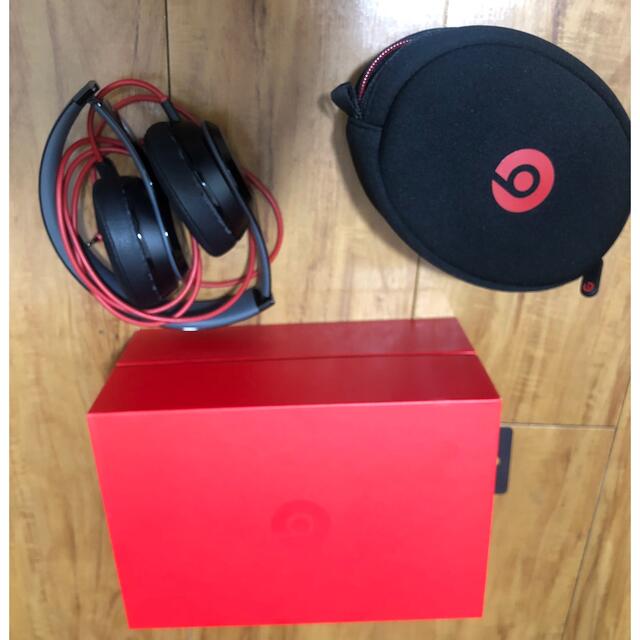 beats solo 2　ヘッドホン　中古品 スマホ/家電/カメラのオーディオ機器(ヘッドフォン/イヤフォン)の商品写真