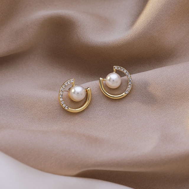 4℃(ヨンドシー)のpearl round zirconia pierce s925 & 18kgp レディースのアクセサリー(ピアス)の商品写真