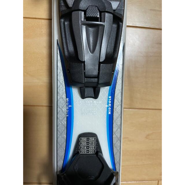 K2(ケーツー)のジュニア　スキー板　ビンディング　ストックポールセット スポーツ/アウトドアのスキー(板)の商品写真