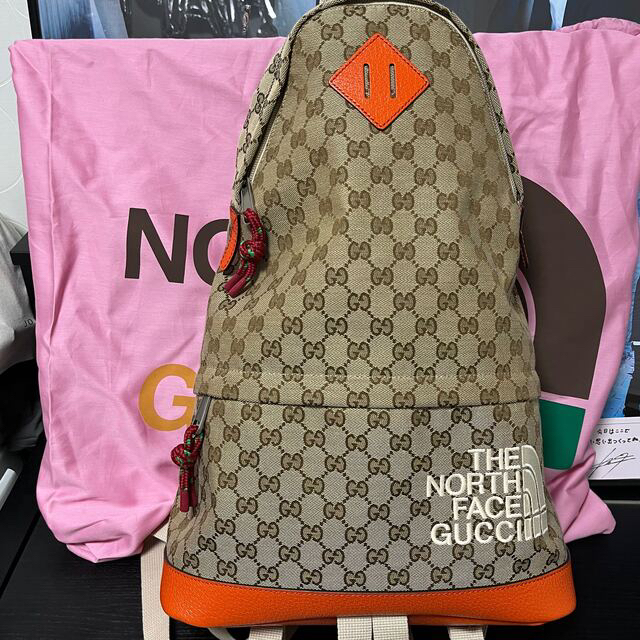 Gucci(グッチ)のTHE NORTH FACE × GUCCI  リュック メンズのバッグ(バッグパック/リュック)の商品写真