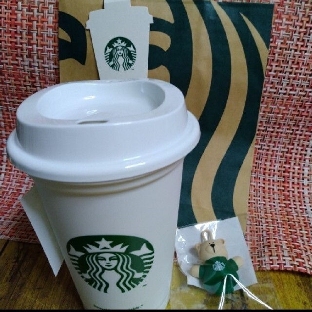 Starbucks Coffee(スターバックスコーヒー)のスターバックス　リユーザブルカップ　専用ドリンクホールキャップベアリスタ　新品 インテリア/住まい/日用品のキッチン/食器(タンブラー)の商品写真