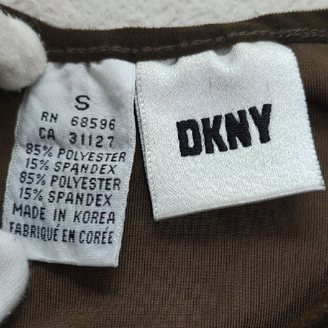 DKNY(ダナキャランニューヨーク)の【未使用・美品】ダナキャラン　ボディースーツ型タンクトップ＆ストール レディースのトップス(タンクトップ)の商品写真