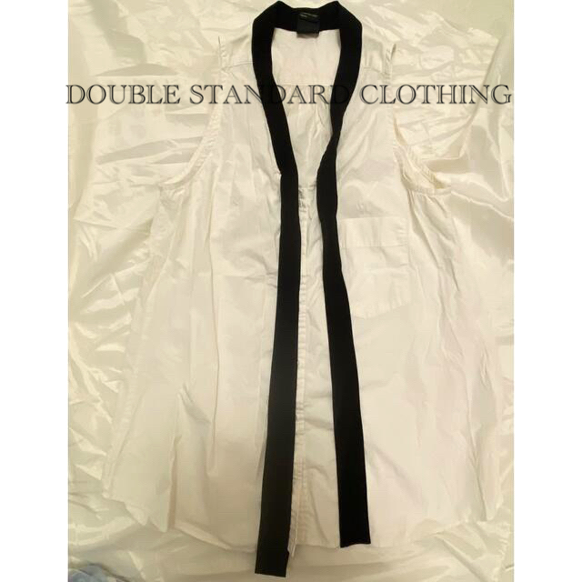 DOUBLE STANDARD CLOTHING(ダブルスタンダードクロージング)の人気❣️DOUBLESTANDARDCLOTHING ボウタイ✨トップス🎗リボン レディースのトップス(シャツ/ブラウス(半袖/袖なし))の商品写真