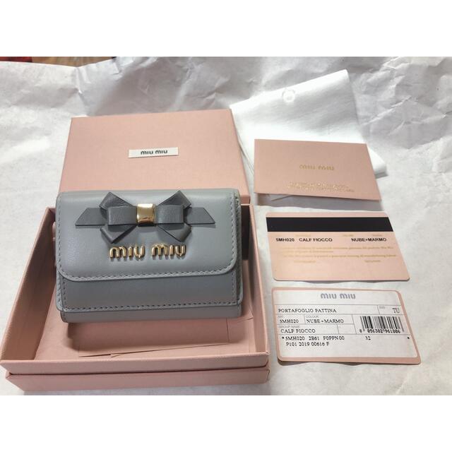 miumiu(ミュウミュウ)のMIUMIU 三つ折り財布　リボン レディースのファッション小物(財布)の商品写真