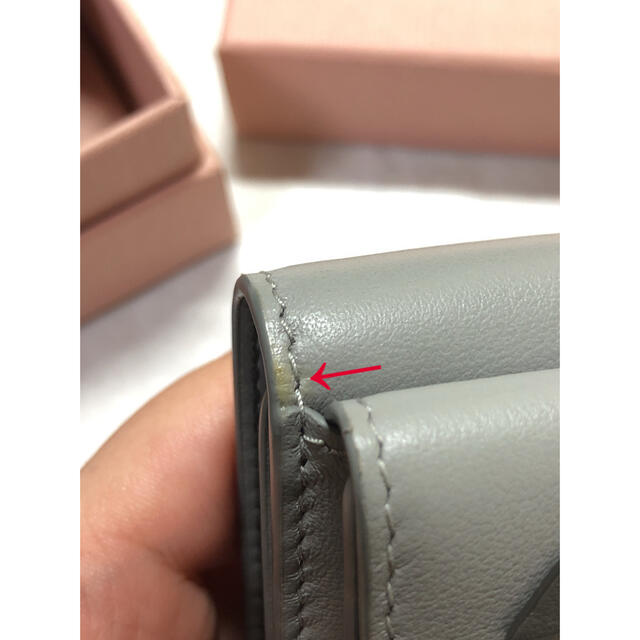 miumiu(ミュウミュウ)のMIUMIU 三つ折り財布　リボン レディースのファッション小物(財布)の商品写真