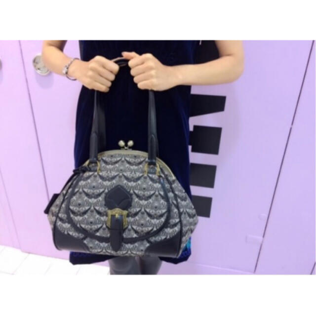 ANNA SUI - ナルヒナ★！ ANNA SUI アナスイ ウォールハート 口金ハンドバッグ