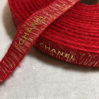 シャネル(CHANEL)のCHANEL/2021ホリデーレッド&ゴールドリボン【幅2㎝×1m】(ラッピング/包装)