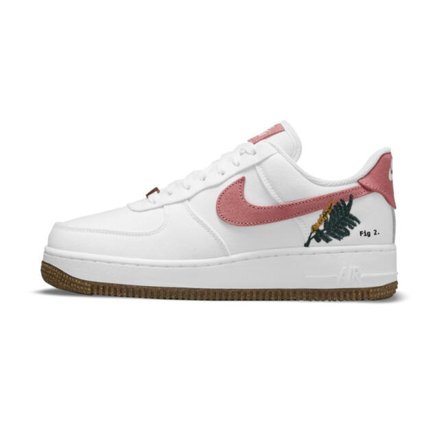 NIKE(ナイキ)の24.5㎝ NIKE エアフォース1 '07 SE ホワイト ピンク AF1 レディースの靴/シューズ(スニーカー)の商品写真