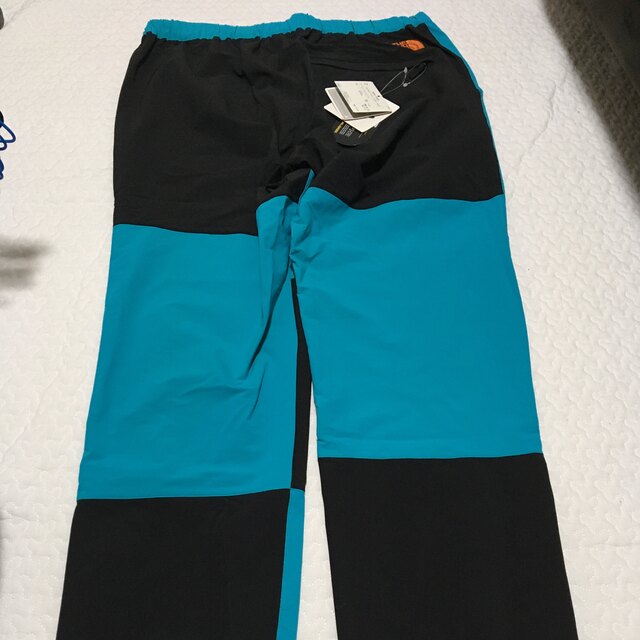 THE NORTH FACE(ザノースフェイス)の値下げ　新品別注THE NORTH FACE × BEAMS トレッキングパンツ メンズのパンツ(その他)の商品写真