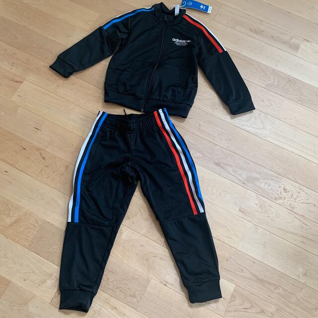 adidas(アディダス)のPRIMEBLUE トラックスーツ　アディダス　ボーイズ　子供　トレフォイル キッズ/ベビー/マタニティのキッズ服男の子用(90cm~)(ジャケット/上着)の商品写真