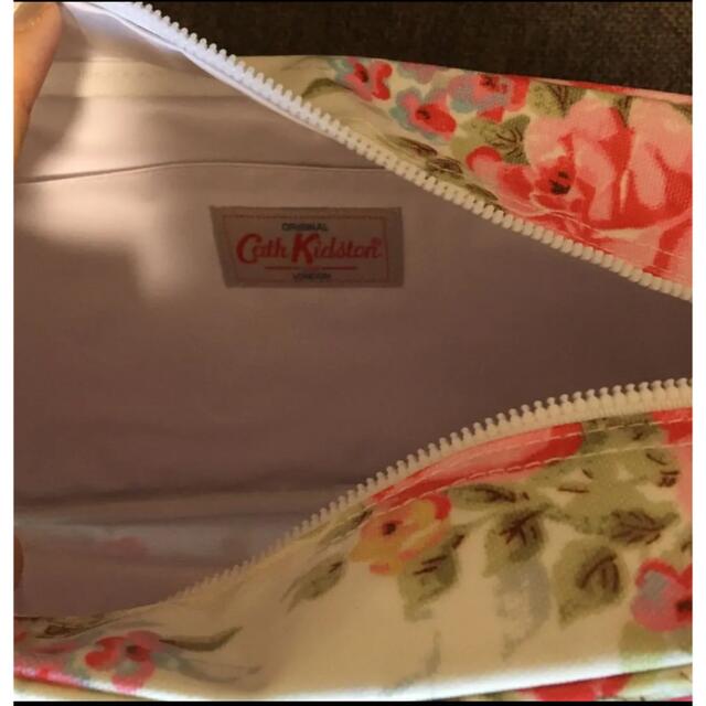 Cath Kidston(キャスキッドソン)のキャスキッドソン　大きめ　ナイロンポーチ レディースのファッション小物(ポーチ)の商品写真