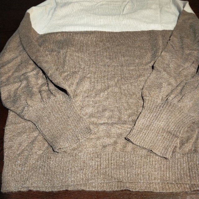 JEANASIS(ジーナシス)のポッケがワンポイントのセーター レディースのトップス(ニット/セーター)の商品写真