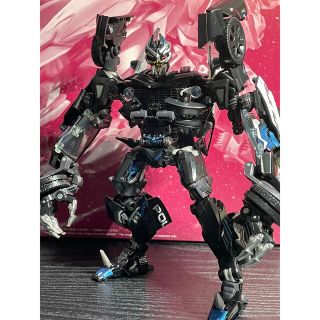 Takara Tomy - トランスフォーマーMPM バリケード+ssブラックアウトの