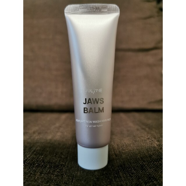 Victoria's Secret(ヴィクトリアズシークレット)のJUL7ME JAWS BALM パフュームノンウォッシュヘアパック 30ml コスメ/美容のヘアケア/スタイリング(ヘアパック/ヘアマスク)の商品写真