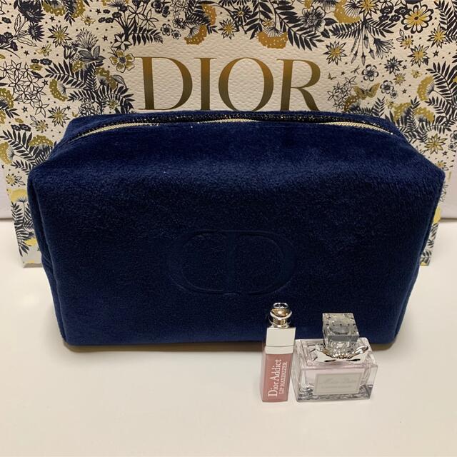 Dior(ディオール)の新品未開封❤︎ディオール❤︎クリスマスオファー2021 ポーチセット レディースのファッション小物(ポーチ)の商品写真