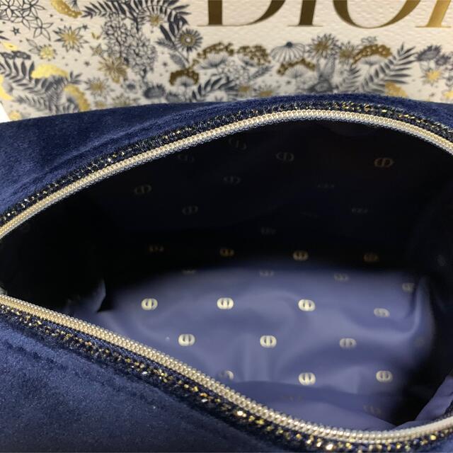 Dior(ディオール)の新品未開封❤︎ディオール❤︎クリスマスオファー2021 ポーチセット レディースのファッション小物(ポーチ)の商品写真