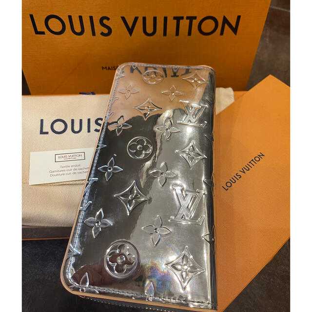 新品本物】 LOUIS VUITTON - ルイヴィトン ジッピーウォレット・ヴェル