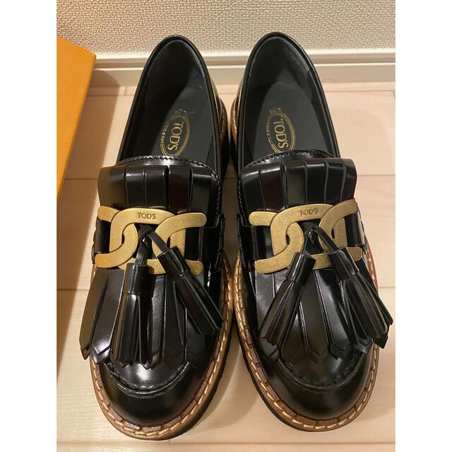 TOD'S(トッズ)のTOD'S ♡【大人気】KATE LOAFERS IN LEATHER 新品 レディースの靴/シューズ(ローファー/革靴)の商品写真