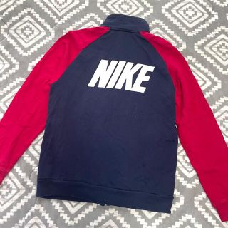 ナイキ(NIKE)のNIKE ナイキ ロゴパーカー 150 160(ジャケット/上着)