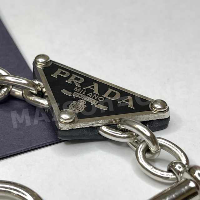 PRADA ブレスレット ネックレスの通販 by MAISOn=ONE｜プラダならラクマ - プラダ エンブレム 人気