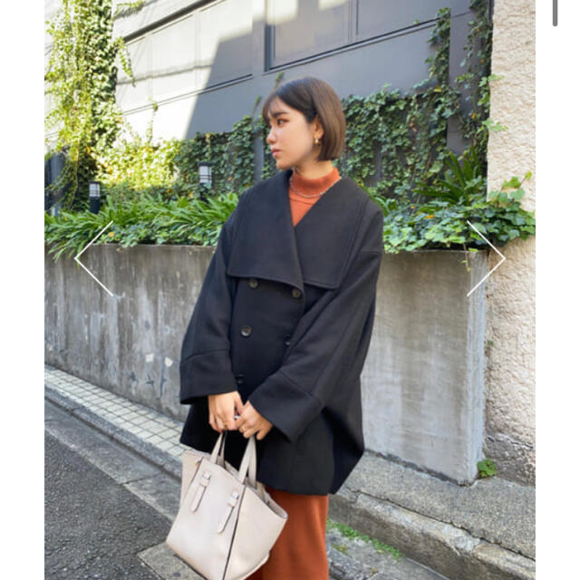 moussy(マウジー)の完売品今だけお安く！moussy BIG COLLAR PONCHO コート レディースのジャケット/アウター(ポンチョ)の商品写真