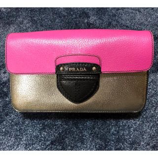 プラダ(PRADA)のプラダ　ショルダーバッグ(ショルダーバッグ)