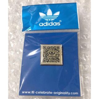 アディダス(adidas)の★非売品★新品★adidas★アディダス★QR★ピンバッジ★ナイキキーホルダー付(ノベルティグッズ)