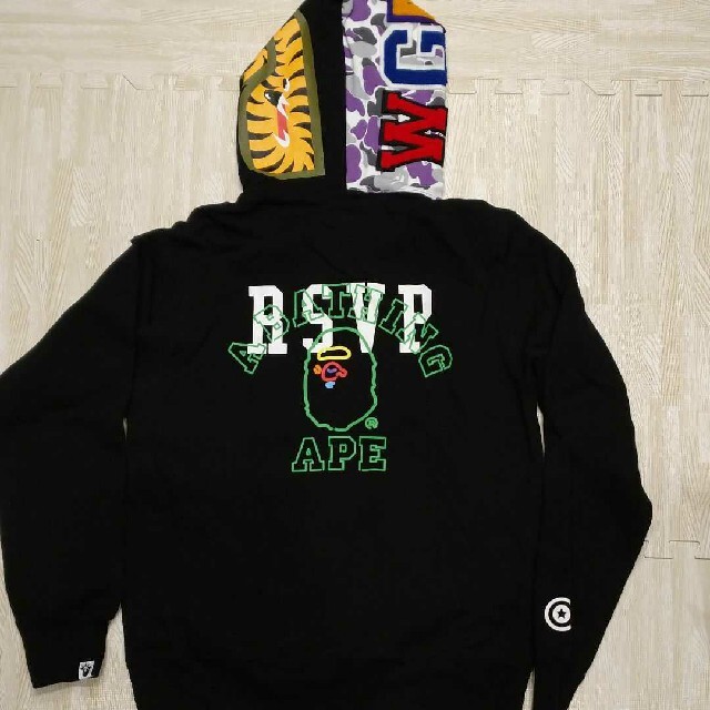 A BATHING APE ニューヨーク10周年記念 シャークパーカー RSVP