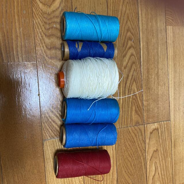 ロウ引き糸　ワックスコード ハンドメイドの素材/材料(生地/糸)の商品写真