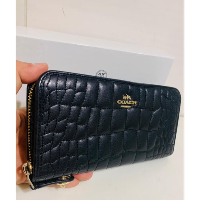 COACH 財布 ステッチ ラウンドファスナーの通販 by 値下げOKです■エミ|コーチならラクマ - 匿名配送■大丸購入■COACH コーチ 即納最新作
