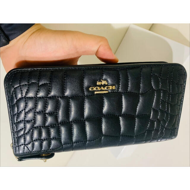 COACH 財布 ステッチ ラウンドファスナーの通販 by 値下げOKです■エミ|コーチならラクマ - 匿名配送■大丸購入■COACH コーチ 即納最新作