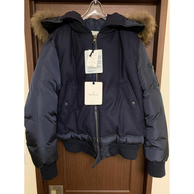 【新品未使用】MONCLER MUSCADE（マスケード）