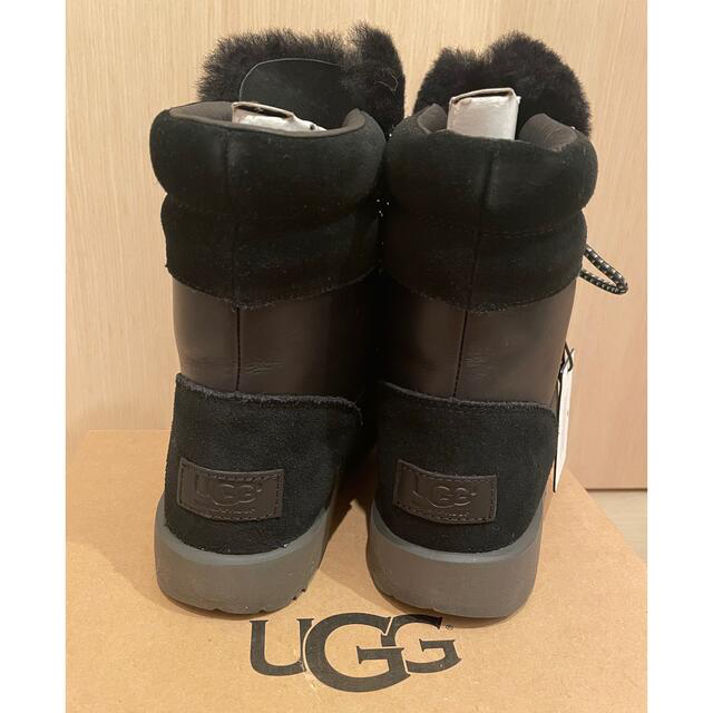 UGG(アグ)の値下げ！アグ ビキウォータープルーフブーツ UGG VIKIWATERPROOF レディースの靴/シューズ(ブーツ)の商品写真