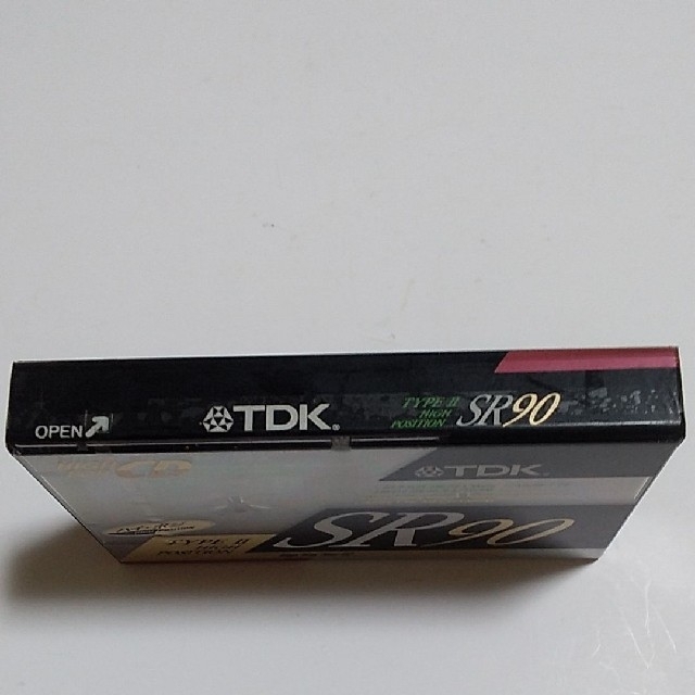 TDK(ティーディーケイ)のTDK SR-90M ハイポジション  カセットテープ1本  未使用未開封品 スマホ/家電/カメラのオーディオ機器(その他)の商品写真