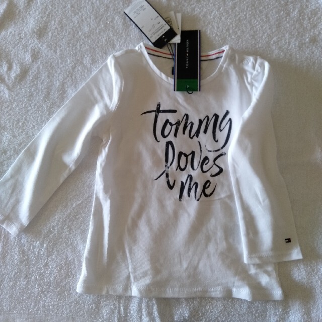 TOMMY HILFIGER(トミーヒルフィガー)のTOMMY カットソー 90cm キッズ/ベビー/マタニティのキッズ服女の子用(90cm~)(Tシャツ/カットソー)の商品写真
