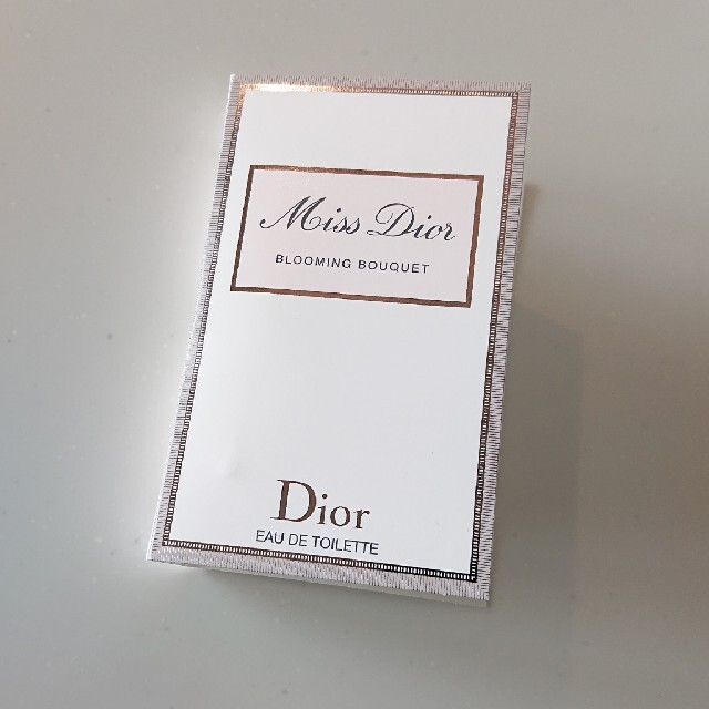 Christian Dior(クリスチャンディオール)のトッティー3１１様専用ミス ディオール  ブーケ オードゥ トワレ 1ml コスメ/美容の香水(香水(女性用))の商品写真