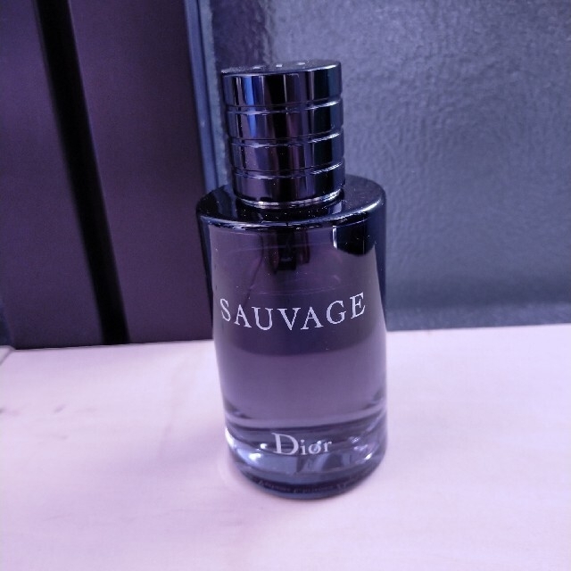 ソヴァージュ Dior 香水 100ml 第一ネット gredevel.fr-メルカリは誰