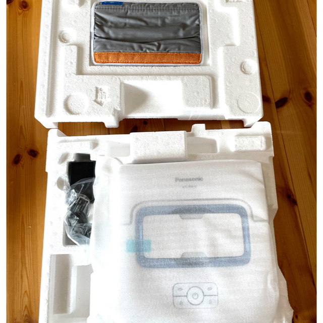 Panasonic  ローラン 床拭きロボット掃除機 MC-RM10-W 5