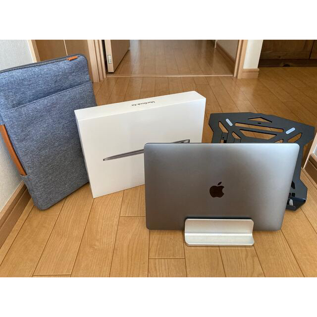 Mac (Apple)(マック)のMacBook Air おまけ多数あり スマホ/家電/カメラのPC/タブレット(ノートPC)の商品写真