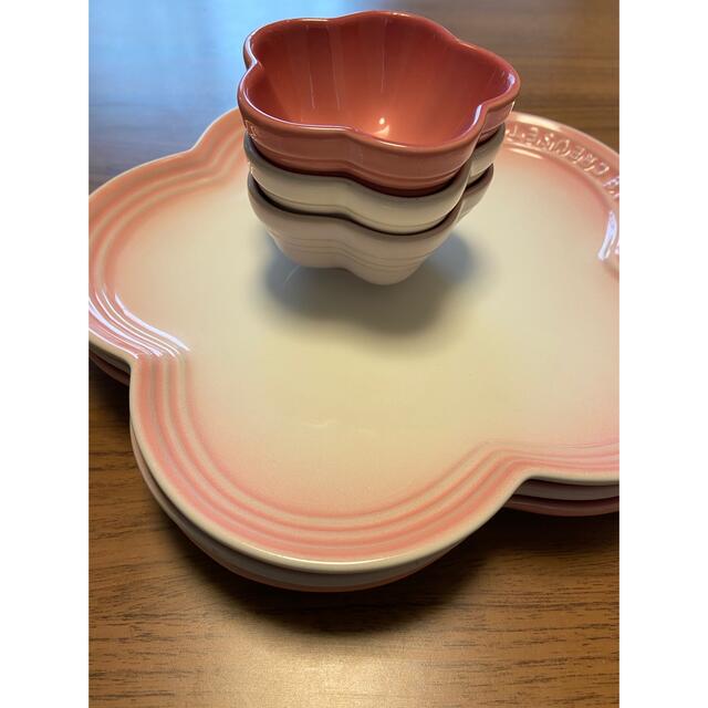 LE CREUSET(ルクルーゼ)のルクルーゼ　プレート&小鉢 ピンク3色セット インテリア/住まい/日用品のキッチン/食器(食器)の商品写真