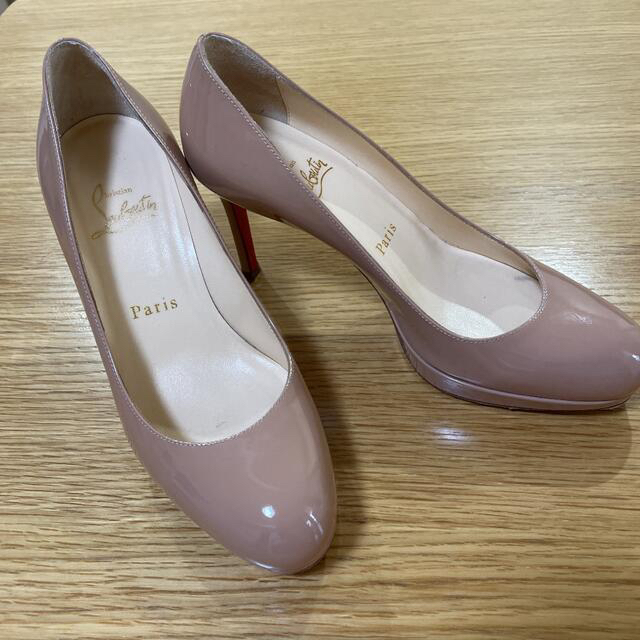 ルブタン ベージュ パンプス 22.5cm 定番 www.gndtunisia.com