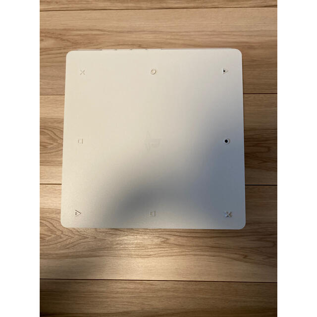 【超美品】PS4 グレイシャー・ホワイト 500GB CUH-2200AB02 2