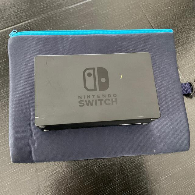 Nintendo Switch(ニンテンドースイッチ)のNintendo  任天堂　Switch 本体　中古品 エンタメ/ホビーのゲームソフト/ゲーム機本体(家庭用ゲーム機本体)の商品写真