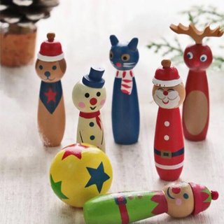 カルディ(KALDI)のカルディ　木製　クリスマス　ボーリングゲーム チョコ付(菓子/デザート)