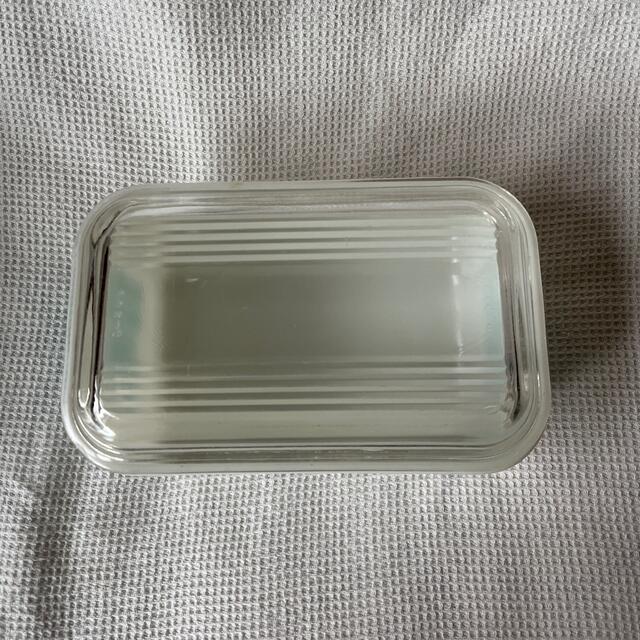 Pyrex(パイレックス)のオールドパイレックス　蓋付きガラスケース　Made in U.S.A インテリア/住まい/日用品のキッチン/食器(食器)の商品写真