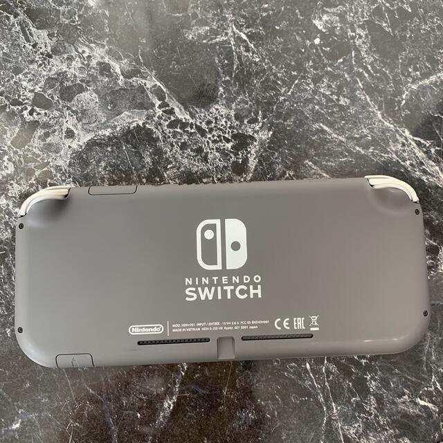 Nintendo Switch(ニンテンドースイッチ)の任天堂 スイッチ ライト グレー エンタメ/ホビーのゲームソフト/ゲーム機本体(携帯用ゲーム機本体)の商品写真