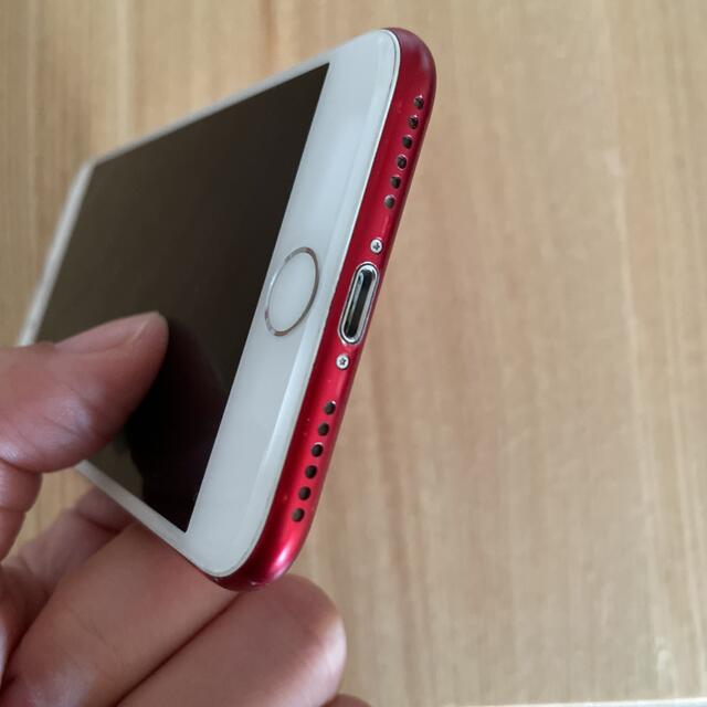 iPhone(アイフォーン)のiPhone 7 Red 128 GB SIMフリー スマホ/家電/カメラのスマートフォン/携帯電話(スマートフォン本体)の商品写真