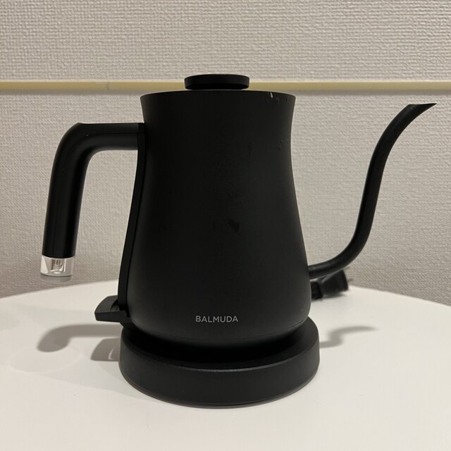 BALMUDA(バルミューダ)のBALMUDA The Pot バルミューダ　ケトル　ブラック スマホ/家電/カメラの生活家電(電気ケトル)の商品写真